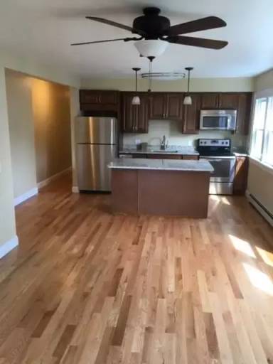 Main picture of 902 Tulip St