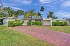 Main picture of Edgewater Estates