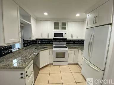 Main picture of 220 Northwest Blvd