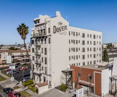 Main picture of 4649 Beverly Blvd