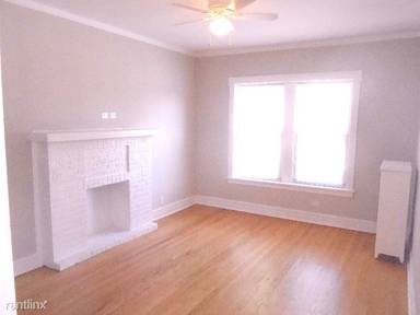 Main picture of 5632 N Ashland Ave