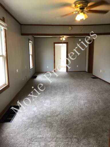 Main picture of 1808 S Purdum St