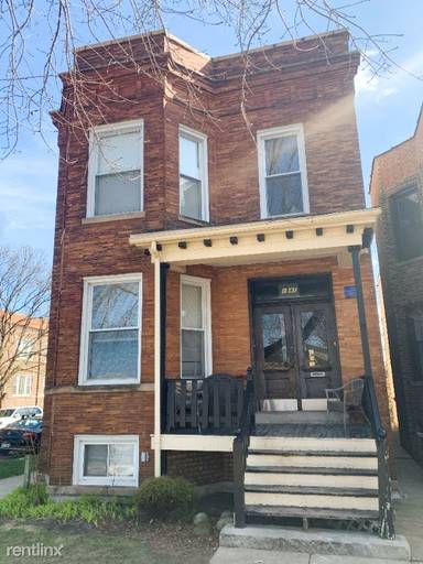 Main picture of 1941 W Balmoral Ave