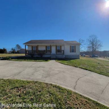 Main picture of 2120 Standing Stone Hwy