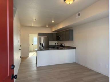 Main picture of 1529 Carol Ann Way