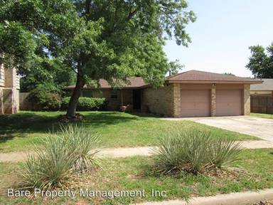 Main picture of 1605 Ridgemont Cir