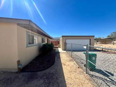 Main picture of 5381 Abronia Ave
