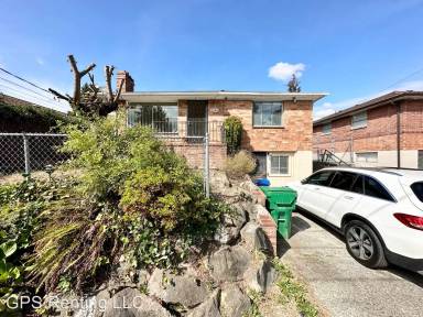 Main picture of 4606 S Holden St