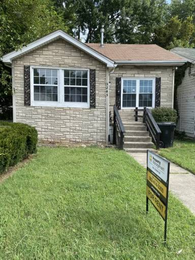 Main picture of 3245 Larkwood Ave