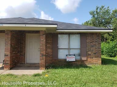 Main picture of 5200 Laccasine Dr