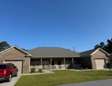 Main picture of 407 Senate St