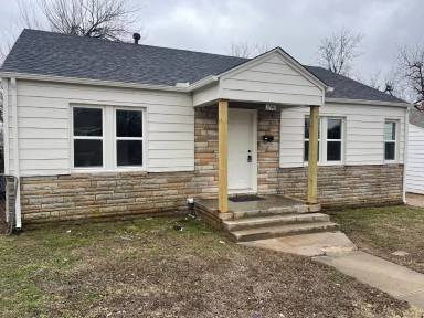 Main picture of 1748 NE 20th St