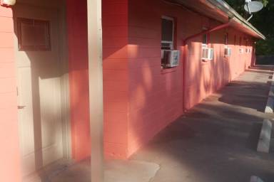 Main picture of 716 Orange Ave
