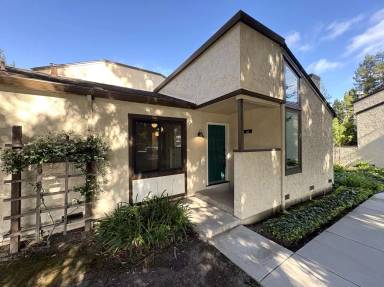 Main picture of 43 Starlite Ct