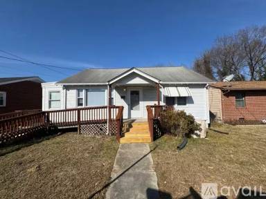 Main picture of 1341 30th St