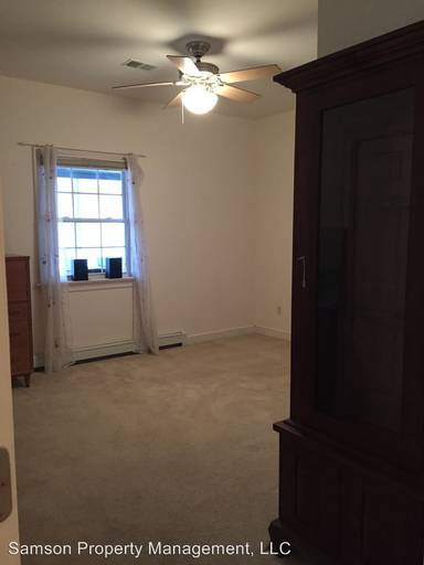 Main picture of 7256 Greenwich Rd