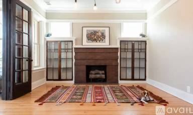 Main picture of 5512 N Glenwood Ave
