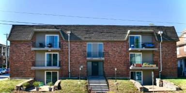 Main picture of 3740 Wyandotte St