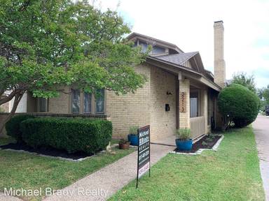 Main picture of 2213 Brigadoon Ct