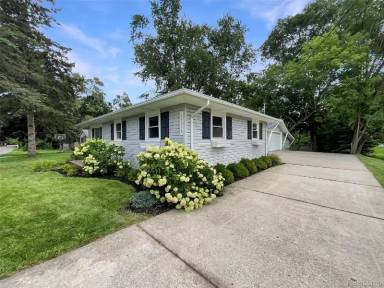 Main picture of 26018 Whipple