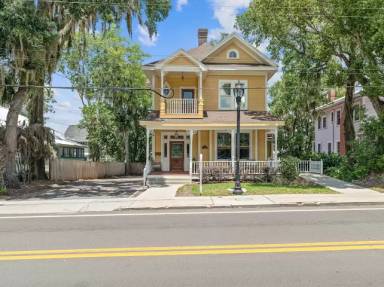 Main picture of 613 E Fort King St