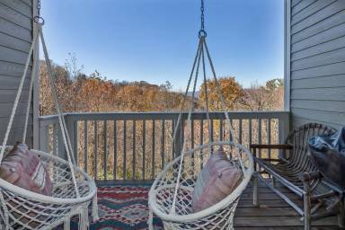 Main picture of 80 Stoney Falls Loop