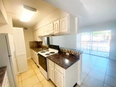 Main picture of 4469 Treehouse Ln