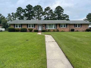 Main picture of 210 Deborah Pl