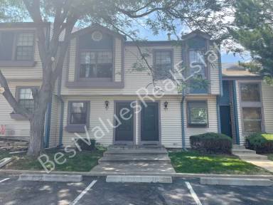 Main picture of 453 S Kittredge St