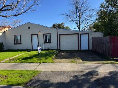 Main picture of 1427 Vernon St