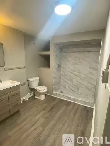 Main picture of 27 E Willis St