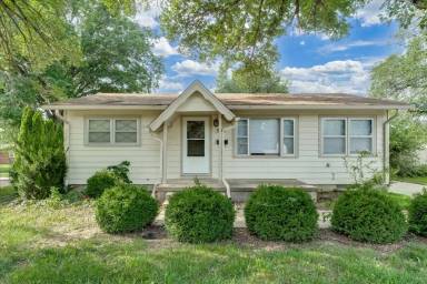 Main picture of 554 S Circle Dr