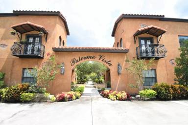 Main picture of 450 Palermo Vista Ct