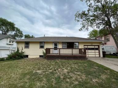 Main picture of 5710 Walker Ave