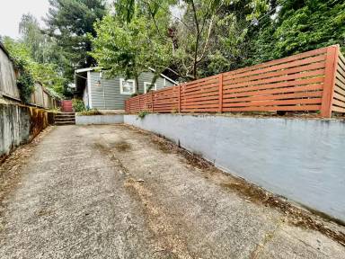 Main picture of 4224 SE Ivon St
