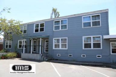 Main picture of 4041 & 4043 Williams St