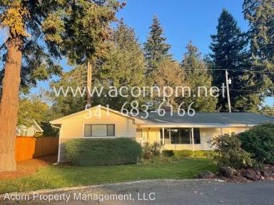 Main picture of 3645 Sanders St