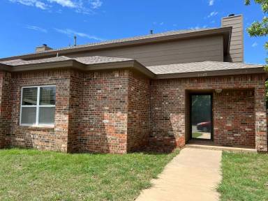 Main picture of 3104 109th St