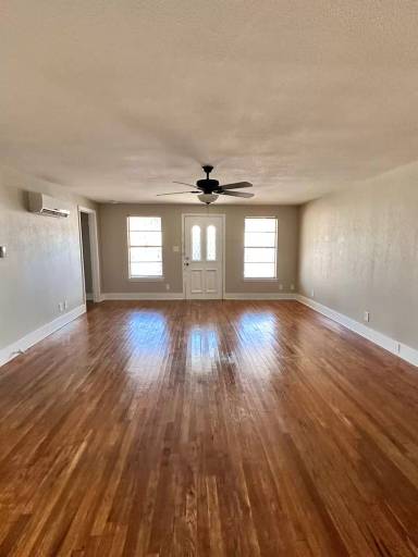 Main picture of 2811 10th St
