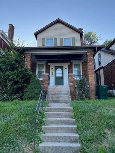Main picture of 940 Olive Ave