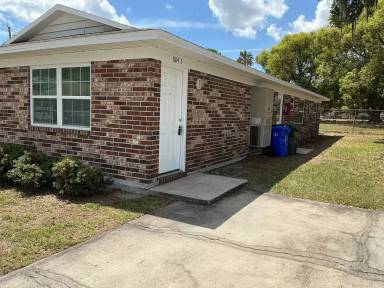 Main picture of 1612 E Fern Rd