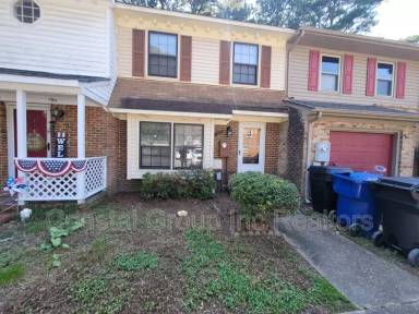 Main picture of 921 Wildwood Square Ct