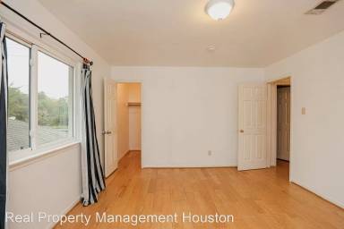 Main picture of 2418 Chestnut Mills Rd