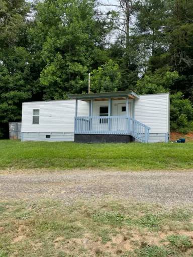 Main picture of 67 Hemlock Ln