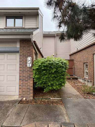 Main picture of 179 Xenon St