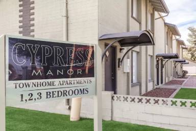 Main picture of 5726 N Black Canyon Hwy