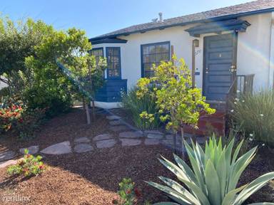Main picture of 4562 Winona Ave
