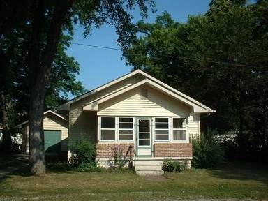 Main picture of 8049 Churchill St