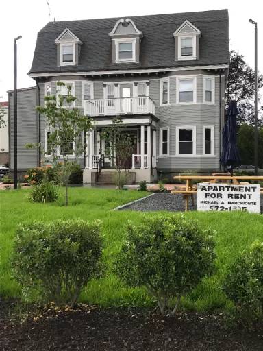 Main picture of 131 Irving Ave