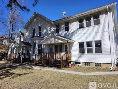 Main picture of 520 Ravine St